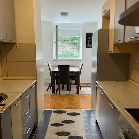 Stan Na Dan Apartmán Foca